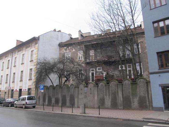 Mur getta przy ulicy Lwowskiej.jpg