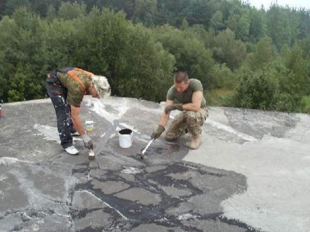 Odrestaurowywanie bunkra w Szczecinku (9).JPG